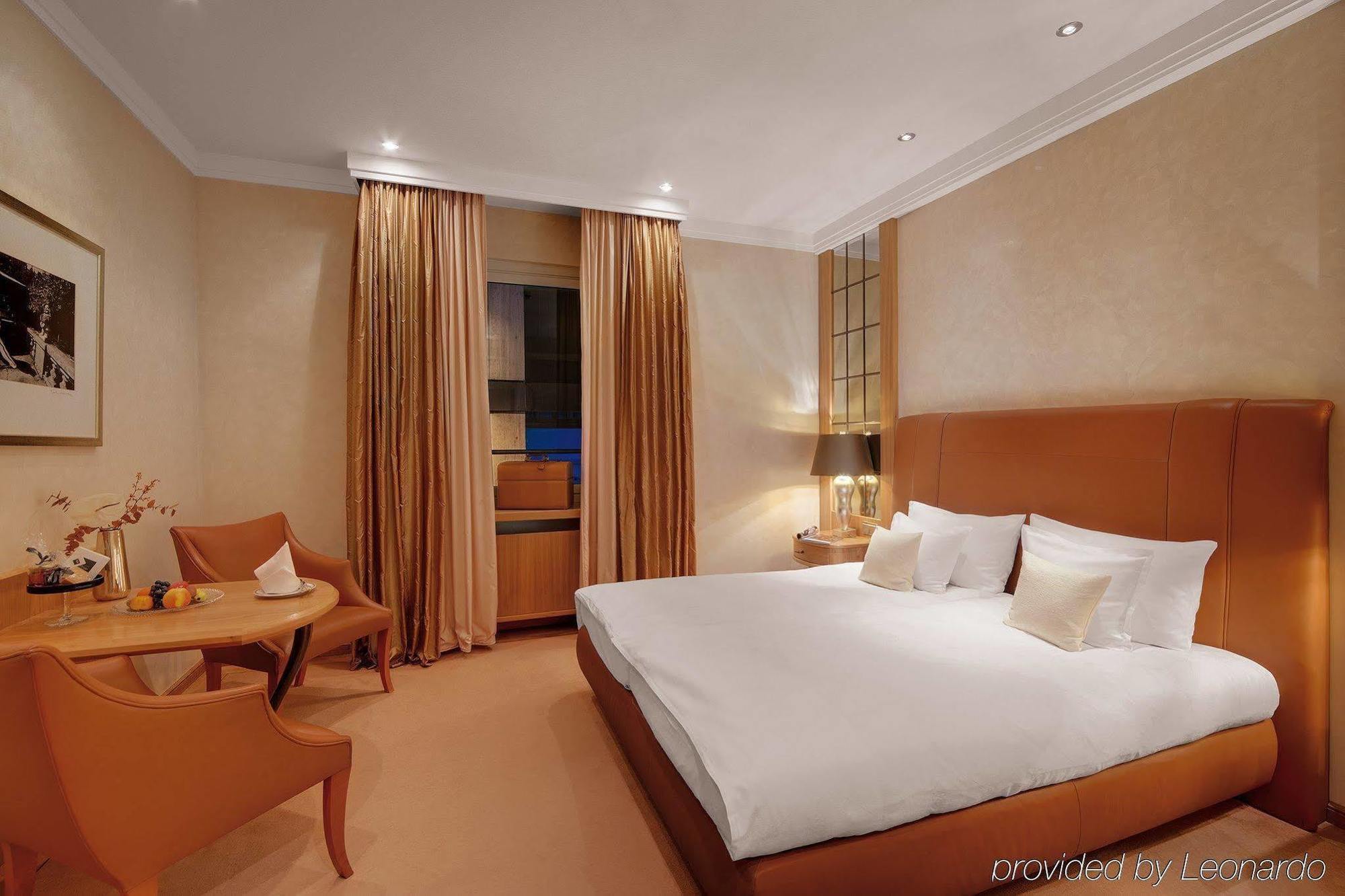 Hotel Koenigshof ميونيخ الغرفة الصورة
