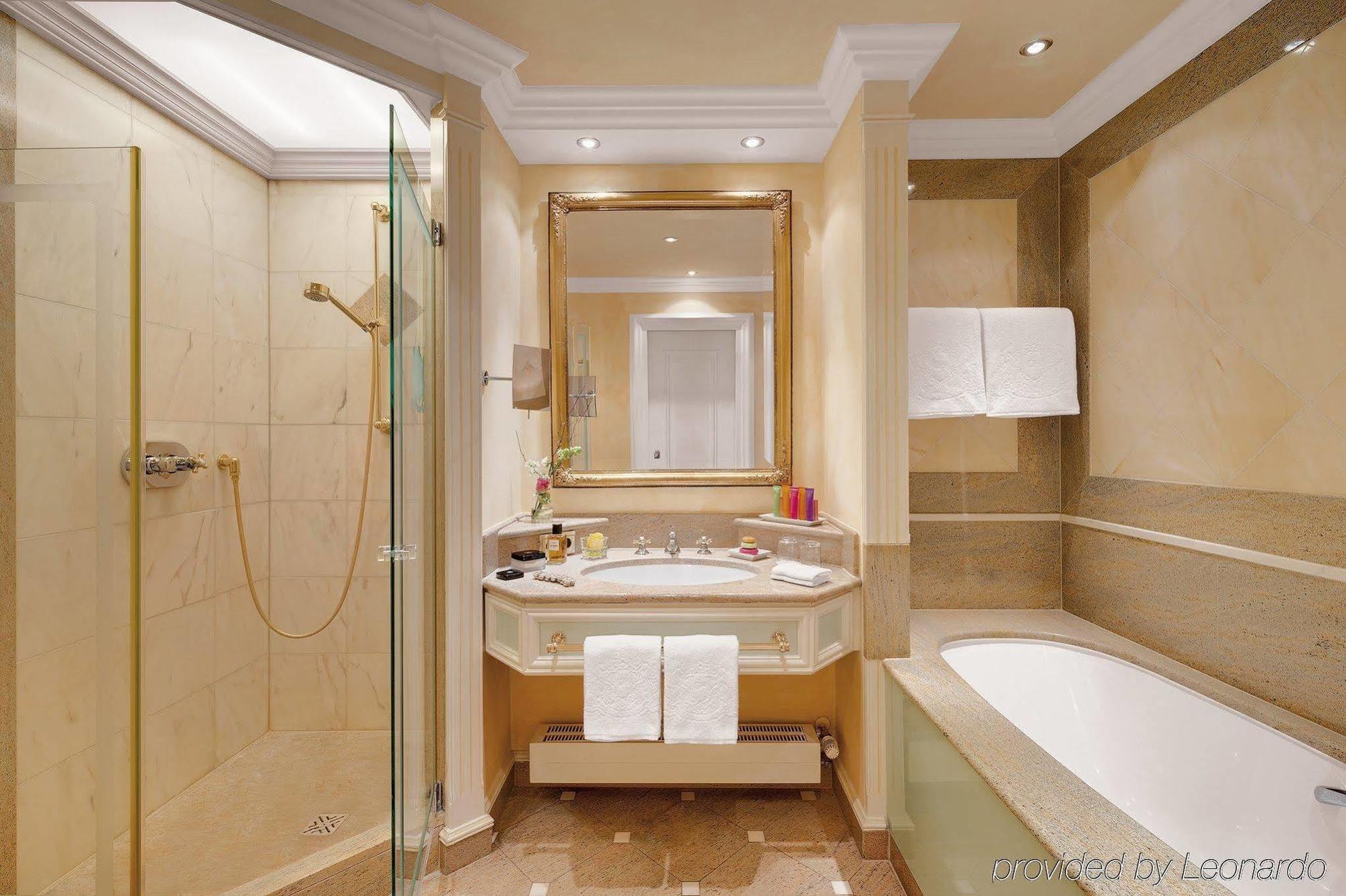 Hotel Koenigshof ميونيخ المظهر الخارجي الصورة